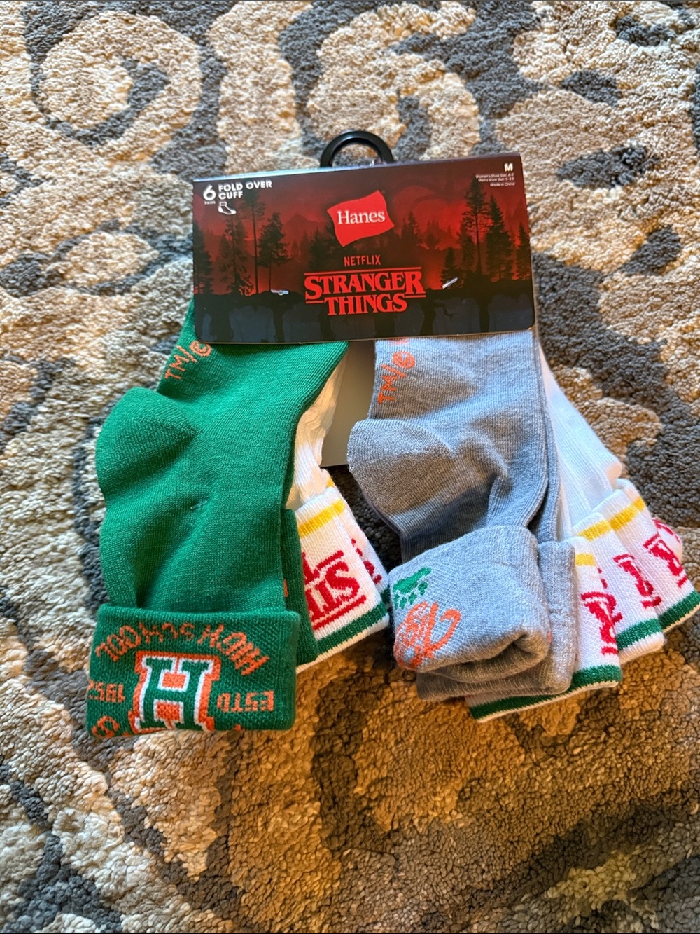 Hanes x Stranger Things 6-Pack Athletic Crew Socks - Green, Gray, White